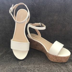 Platform wedge Nine West